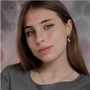 Profesora de repaso desde 5º de primaria a 4º de ESO, tengo más conocimientos en catalán, inglés, historia, geografía, castellano, filosofía, literatura y latín